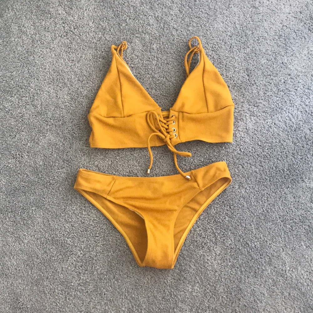 tie bikini fits like a small